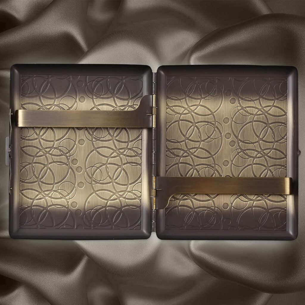 Sleek Metal Cigarette Box - Image 2