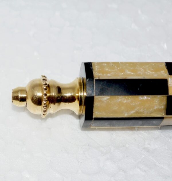 Resin Magnifying Glass