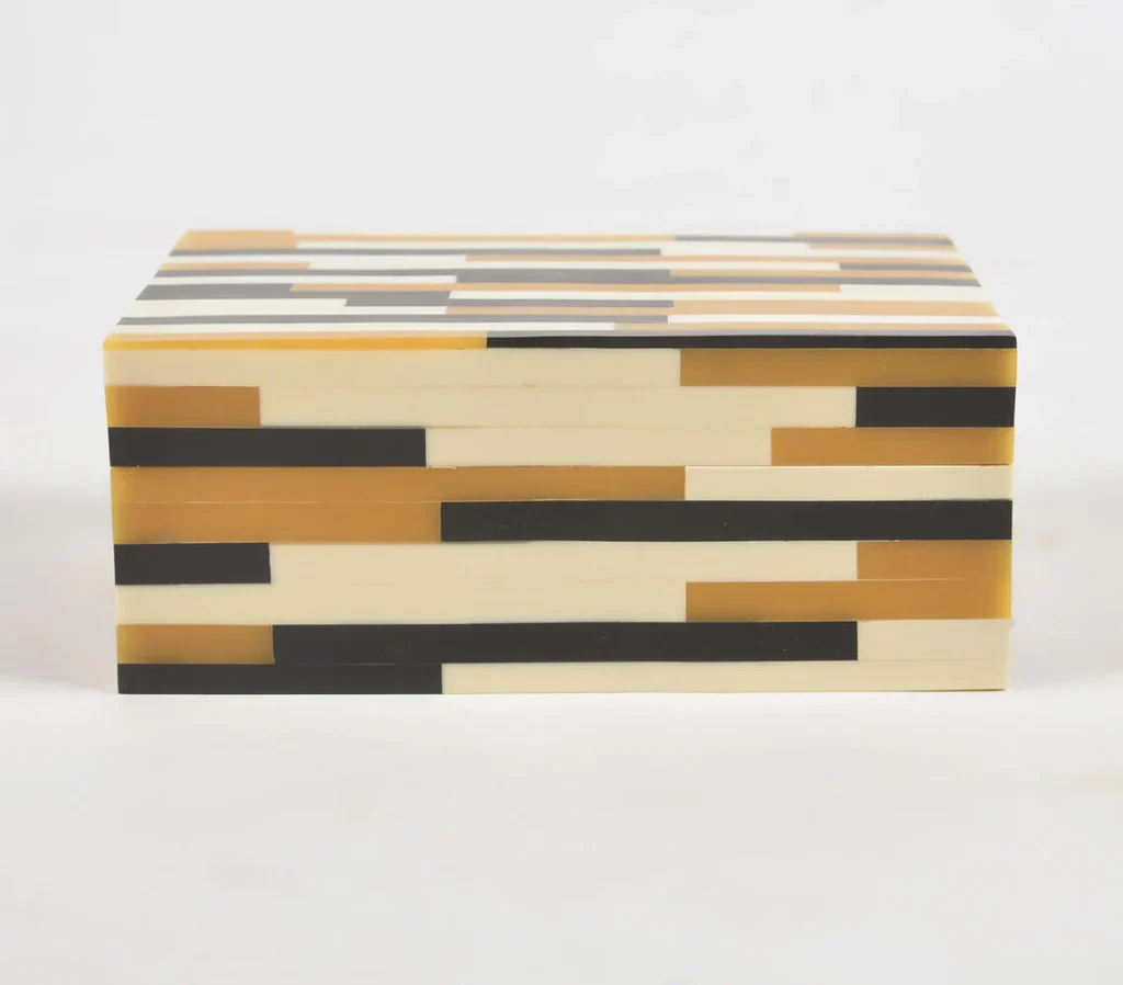 Chic Resin Jewellery Box - Image 2
