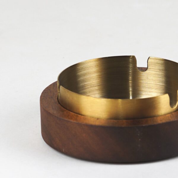 Sophisticated Wooden Cigarette Ash Tray
