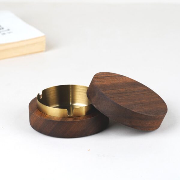 Sophisticated Wooden Cigarette Ash Tray