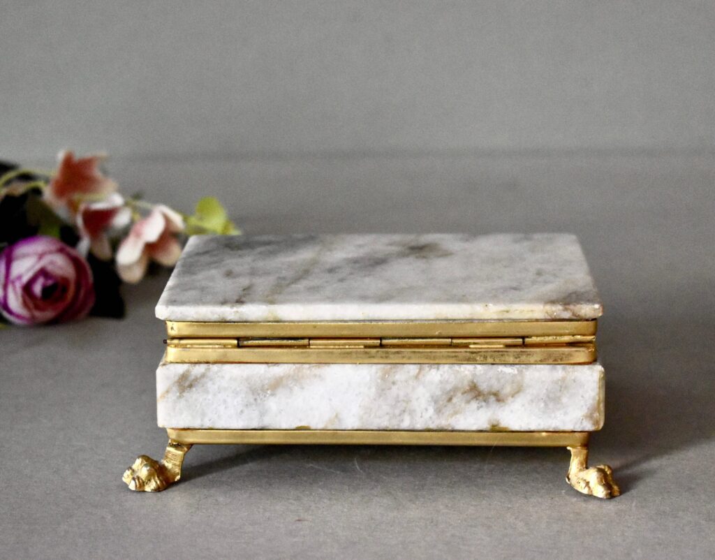 Opulent Marble Jewellery Box - Image 4