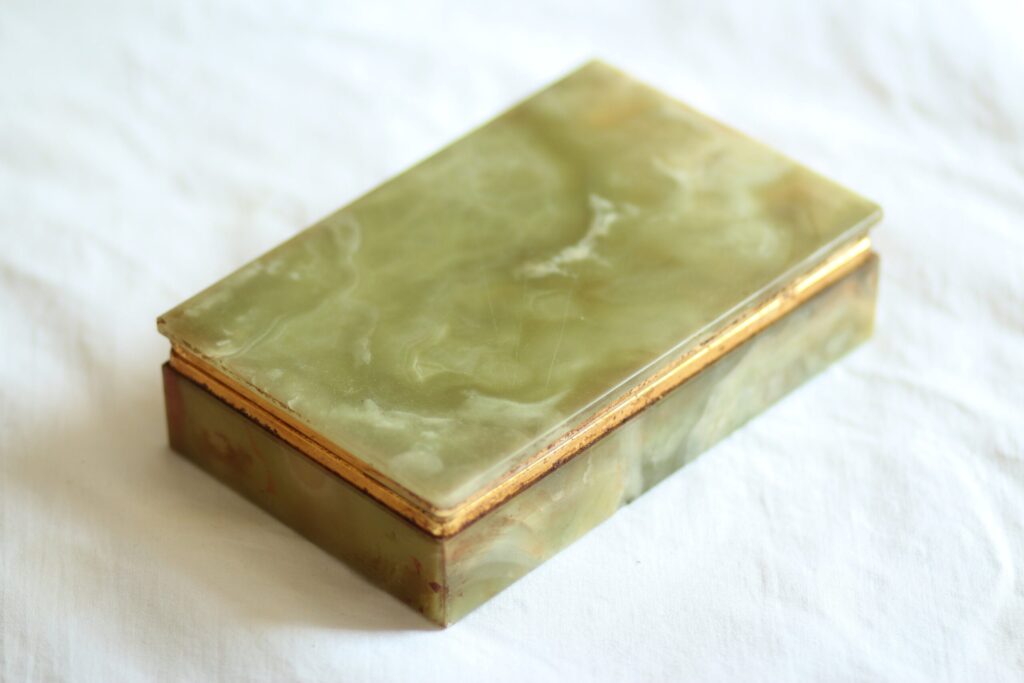 Sophisticated Marble Cigarette Box - Image 3