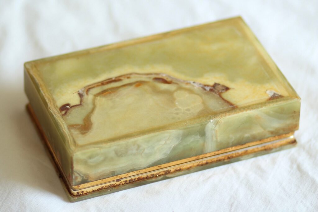 Sophisticated Marble Cigarette Box - Image 8